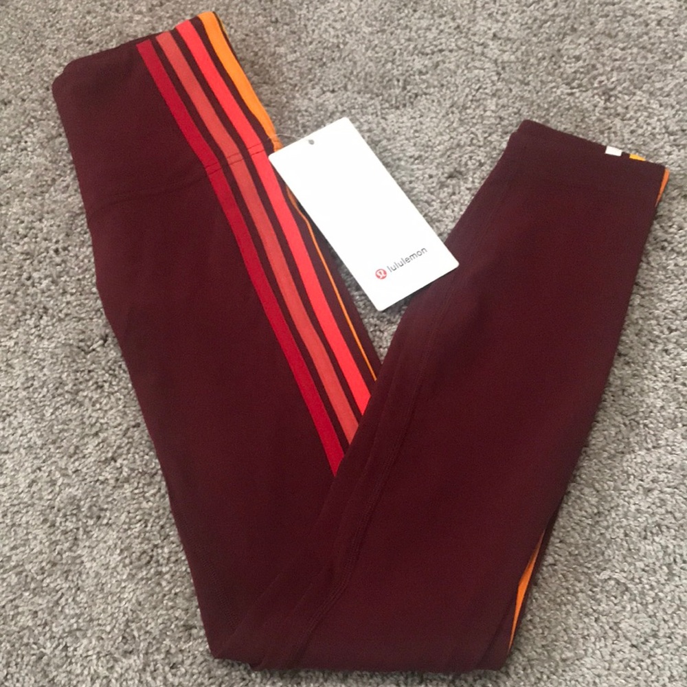 NWT- Lululemon - Take a Hint 7/8 Tight- 2